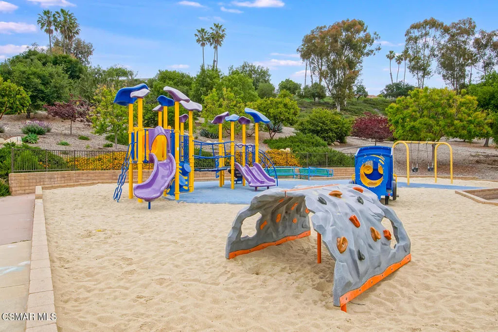 2111 Peak Place, Thousand Oaks, California 91362 home-pic-64